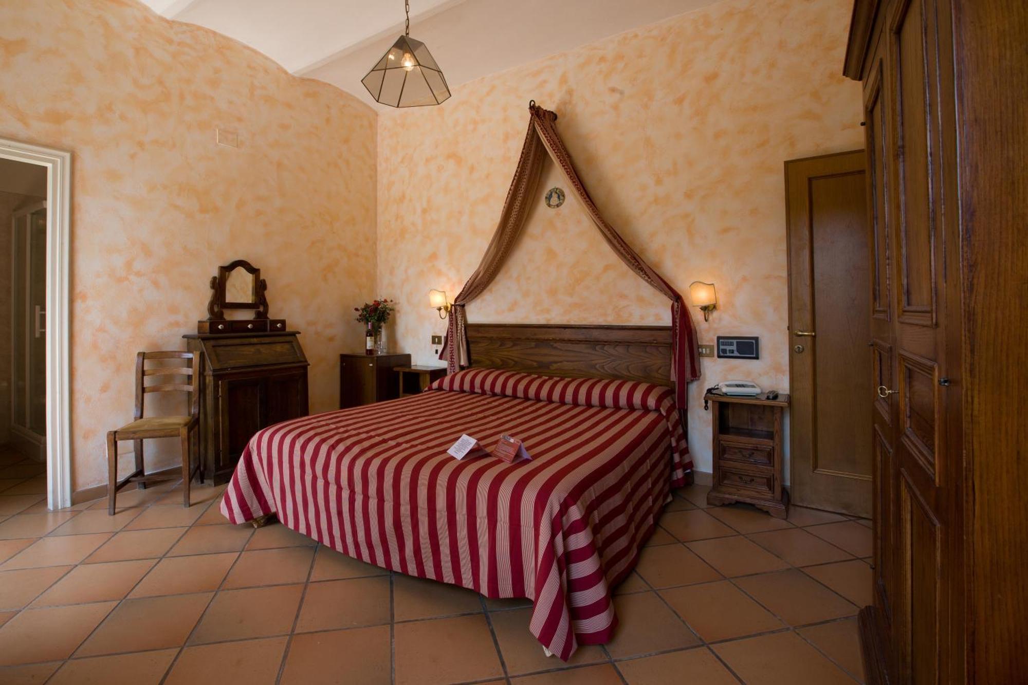 Agriturismo Palazzo Bandino - Wine Cellar, On Reservation Restaurant And Spa Chianciano Terme Extérieur photo